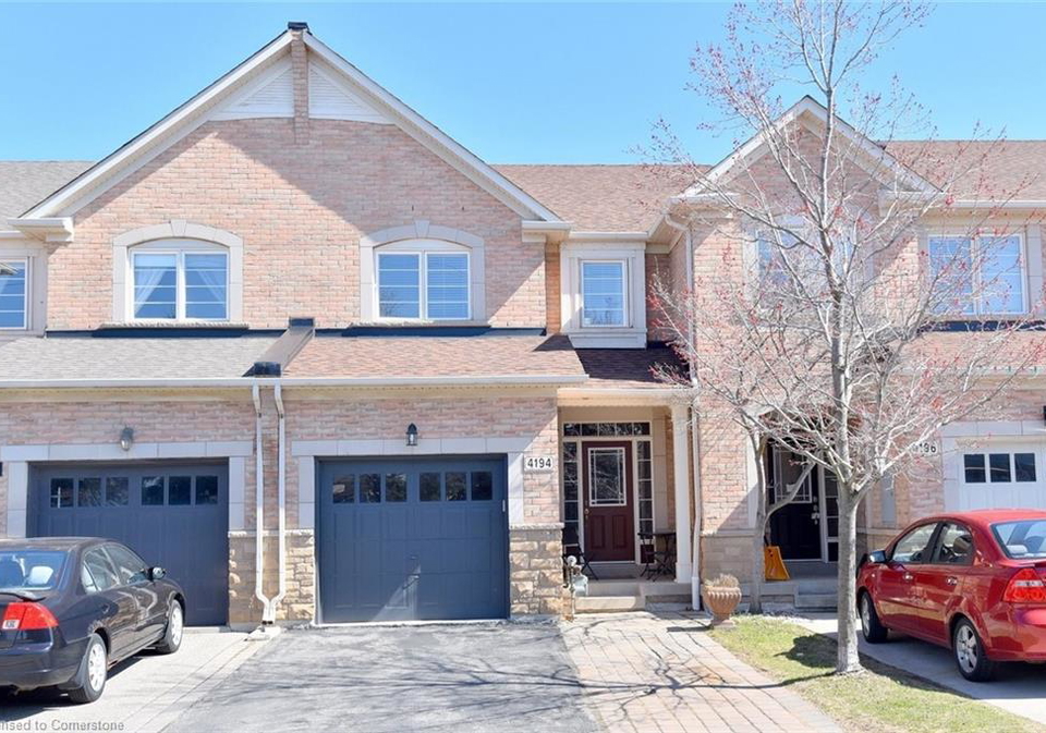 4194-rawlins-common-burlington-ontario-40733672