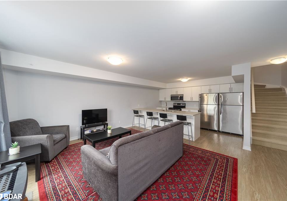 242-penetanguishene-road-barrie-ontario-40733722