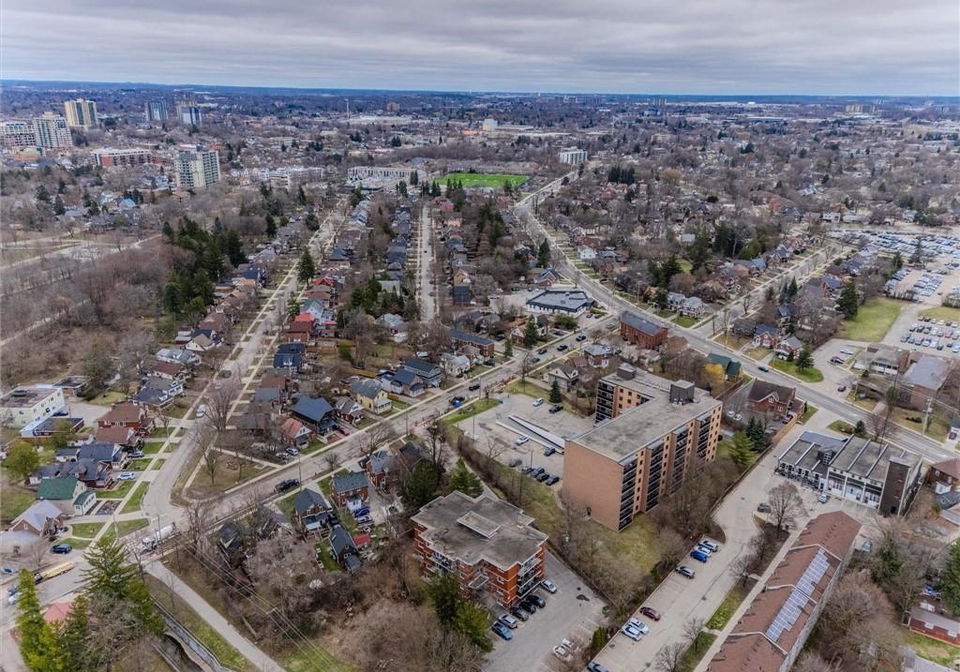29-west-avenue-kitchener-ontario-40733737