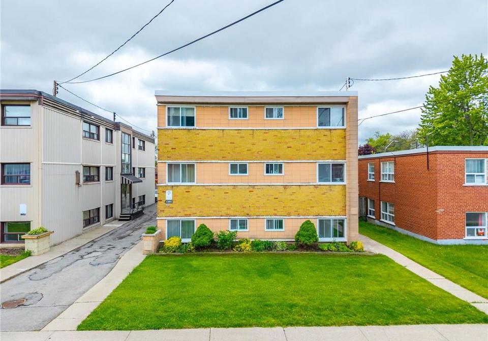 1284-fennell-avenue-e-hamilton-ontario-40733883