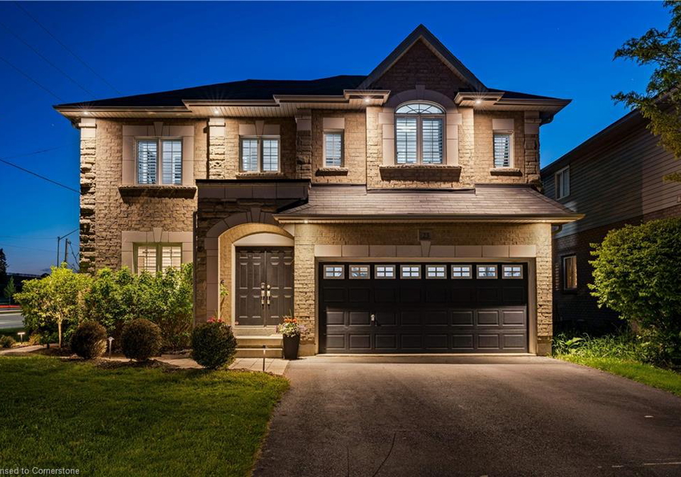23-matthew-street-hamilton-ontario-40733907