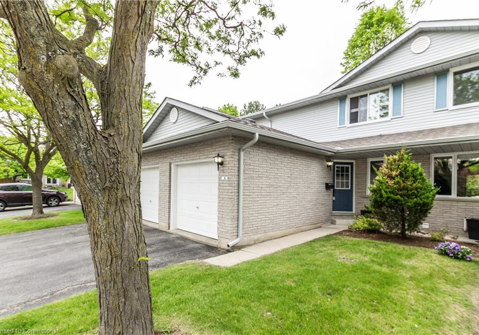 425-kingscourt-drive-waterloo-ontario-40733917