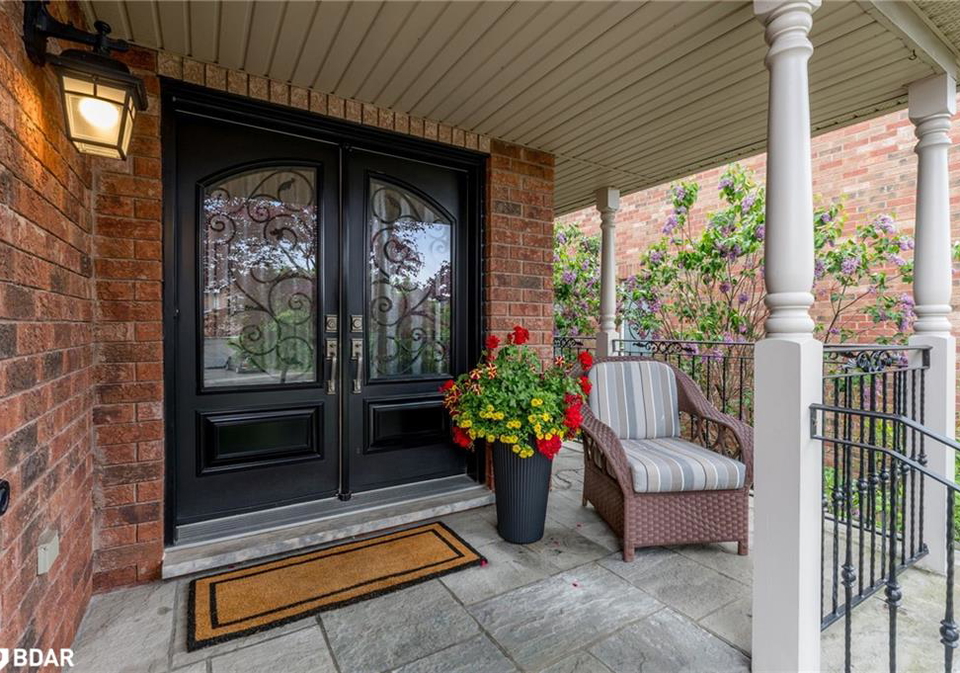 211-eaton-street-georgetown-ontario-40733918