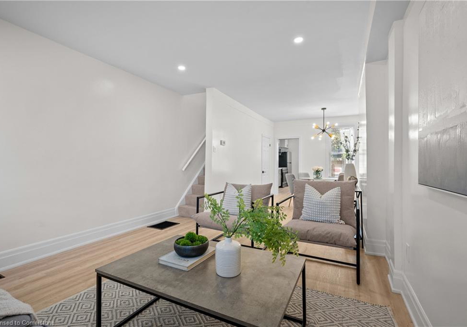 102-gibson-avenue-hamilton-ontario-40733923