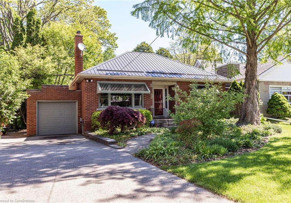 24-binkley-crescent-hamilton-ontario-40734035