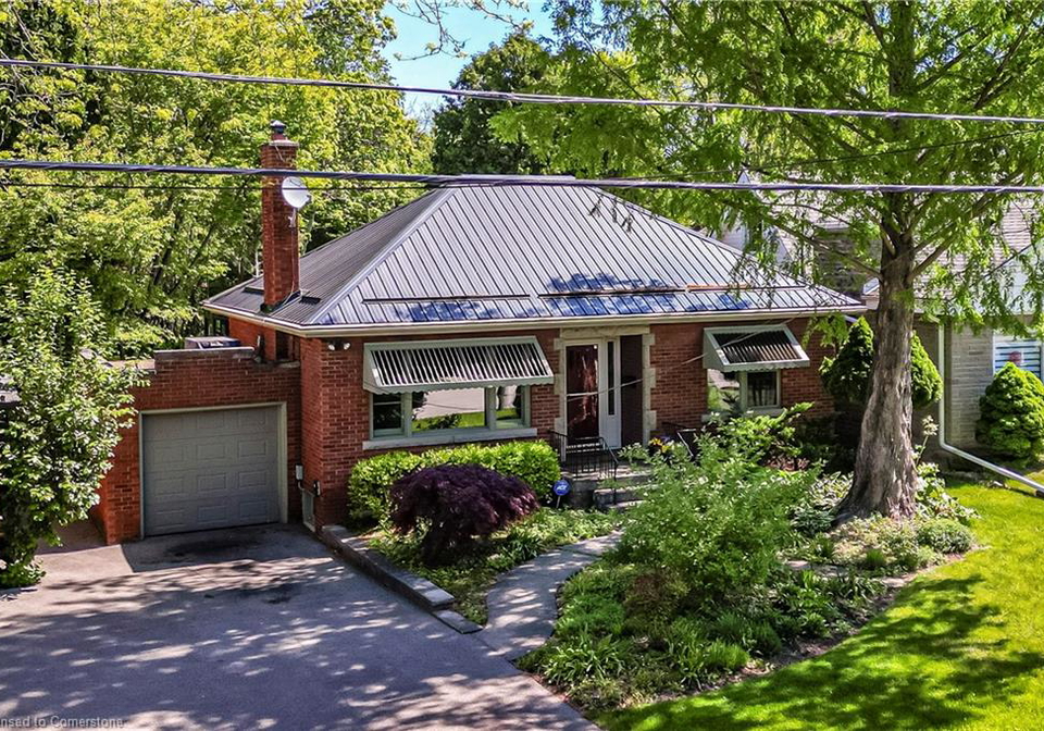 24-binkley-crescent-hamilton-ontario-40734035