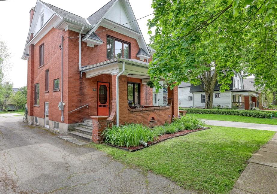 253-peel-street-new-hamburg-ontario-40734225