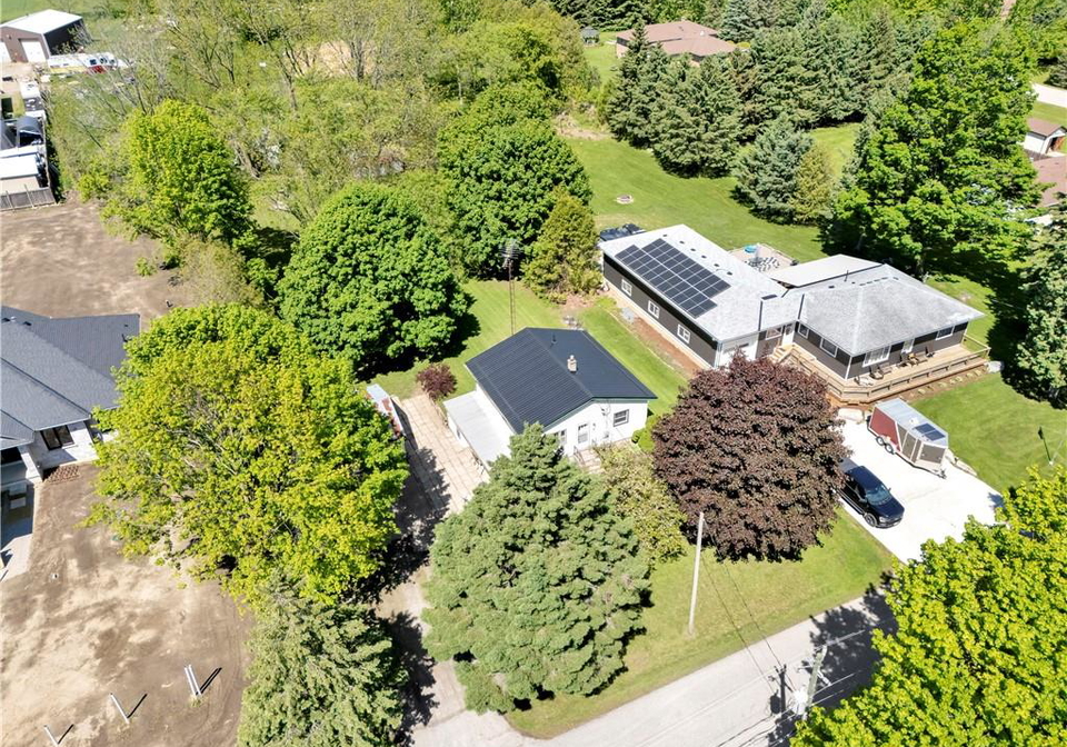 5-kings-lane-scotland-ontario-40734465