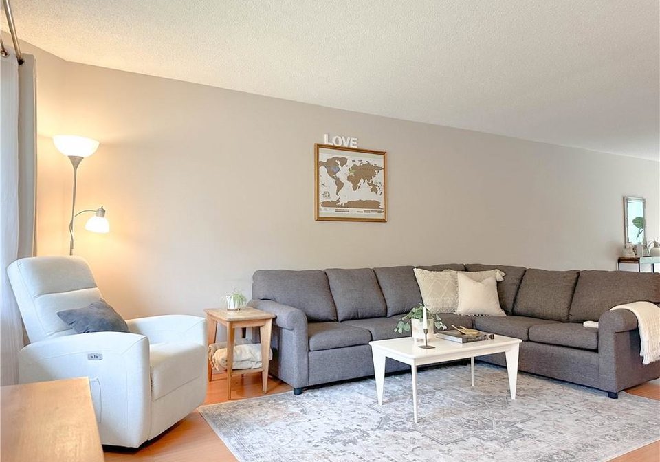 657-albert-street-waterloo-ontario-40734485