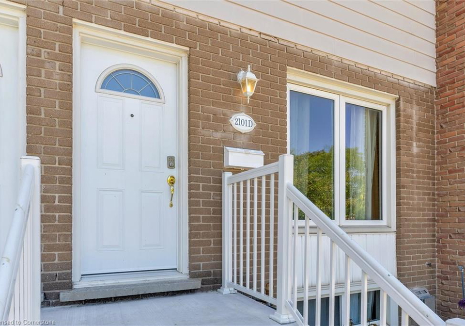 2101-meadowbrook-road-burlington-ontario-40734513