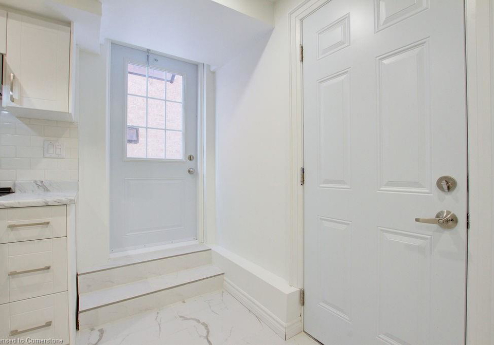 80-laurendale-avenue-waterdown-ontario-40734557