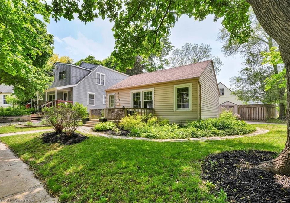 39-brant-crescent-kitchener-ontario-40734591