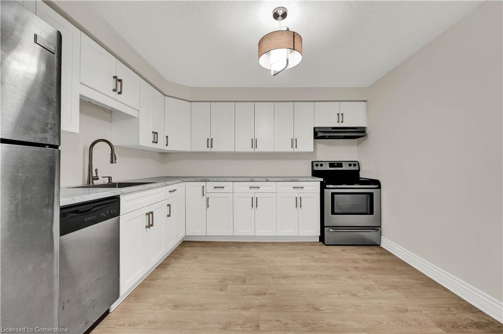 55-green-valley-drive-kitchener-ontario-40734698