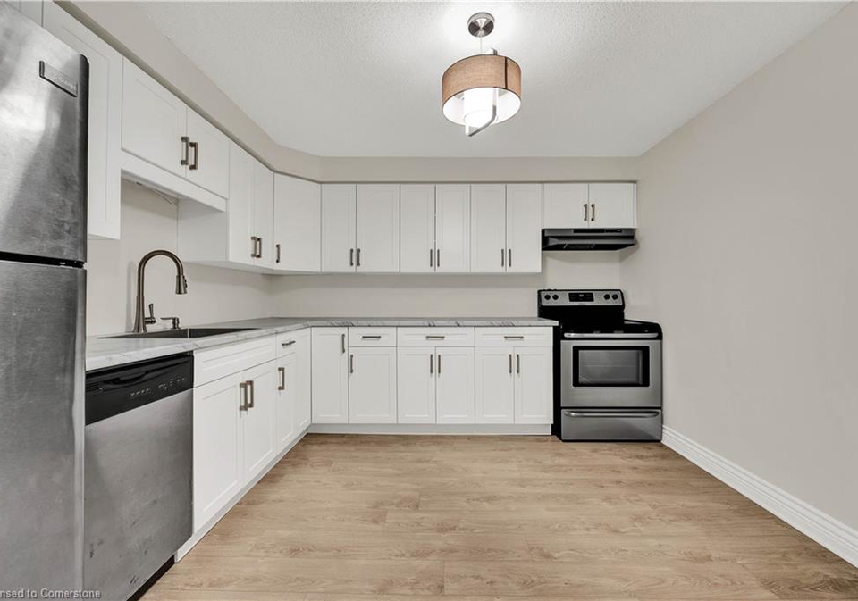 55-green-valley-drive-kitchener-ontario-40734698