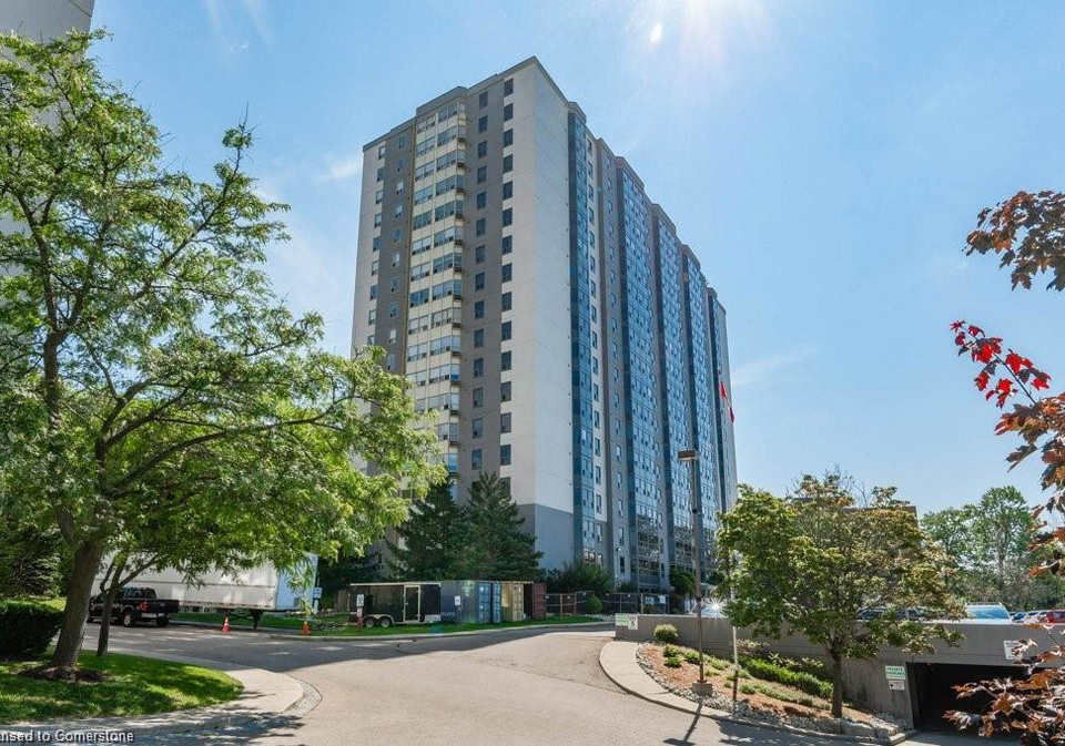 55-green-valley-drive-kitchener-ontario-40734698