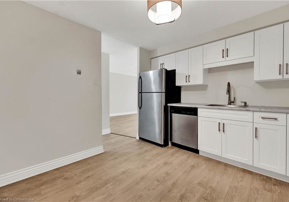 55-green-valley-drive-kitchener-ontario-40734698