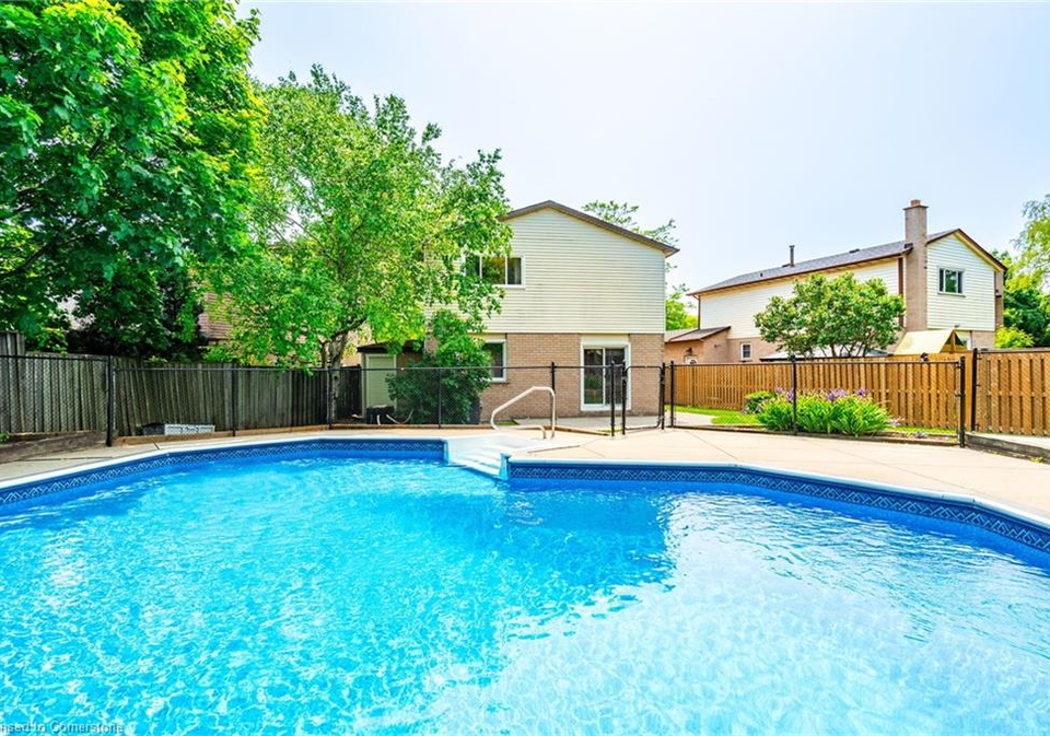 11-pecan-court-stoney-creek-ontario-40734721