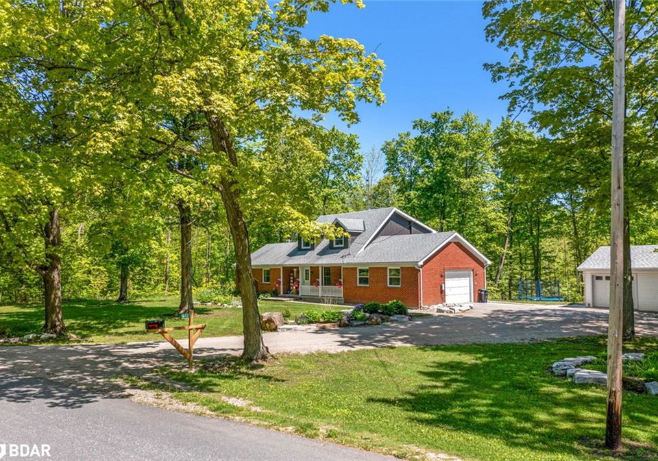 1683-dunns-line-severn-ontario-40734746