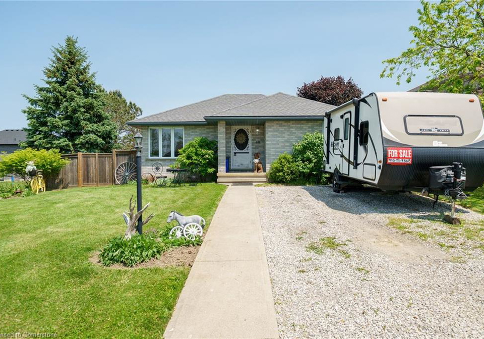 40-country-club-road-cayuga-ontario-40734787