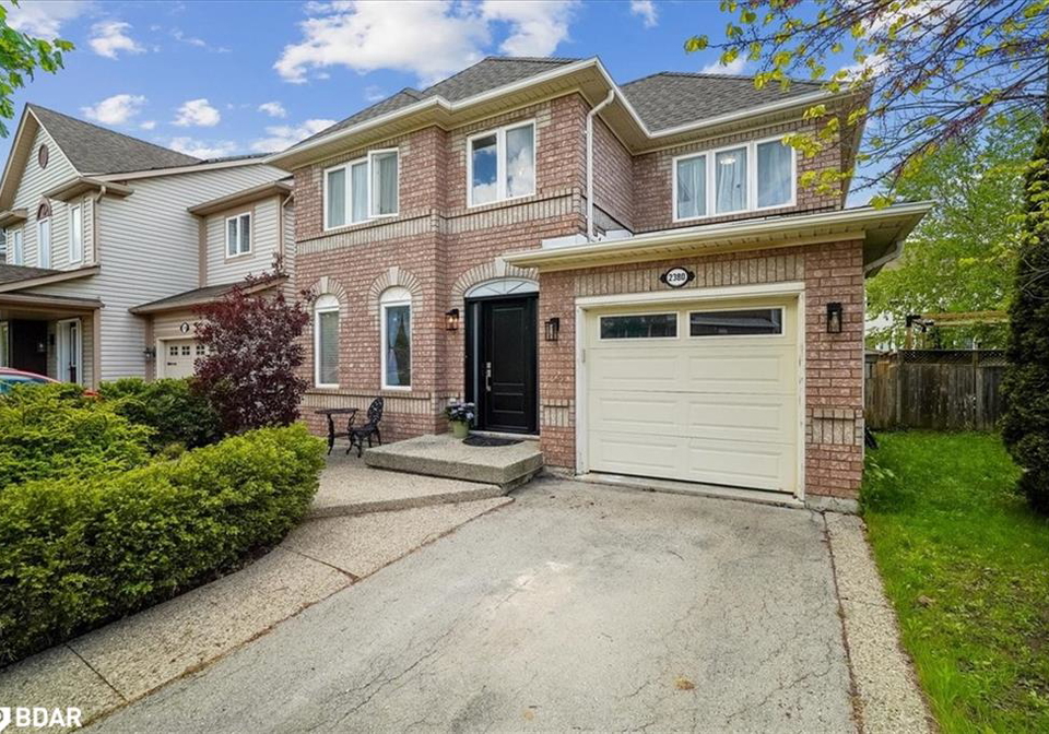 2380-pathfinder-drive-burlington-ontario-40734932