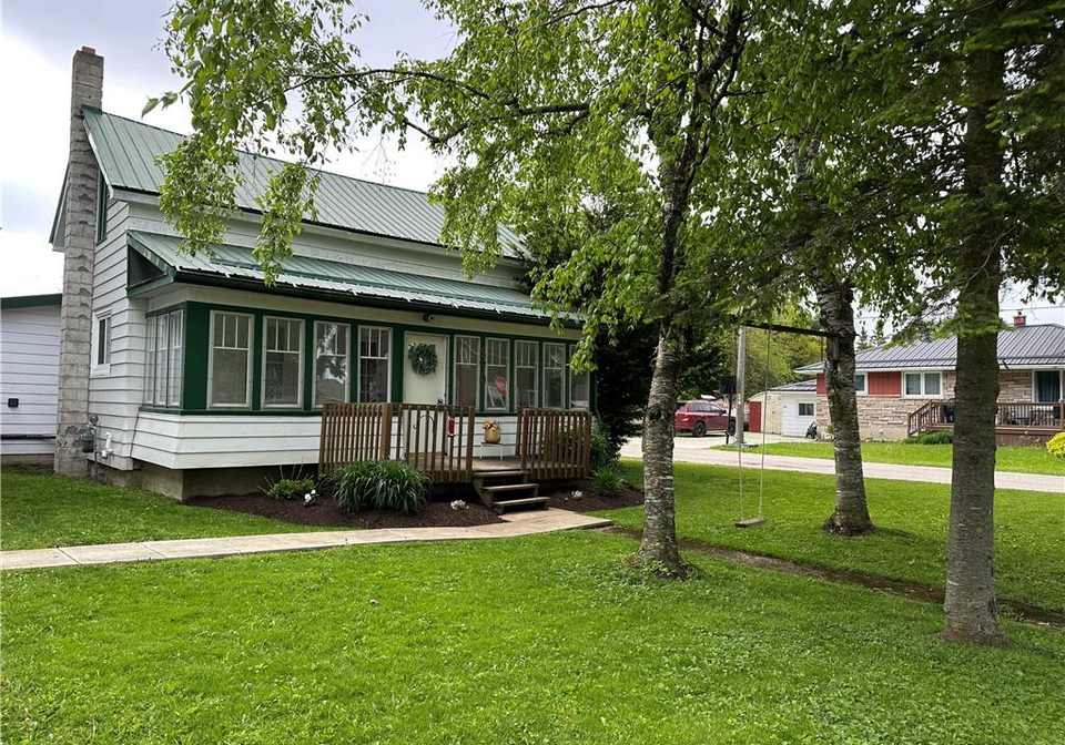 570-lowe-street-palmerston-ontario-40735022