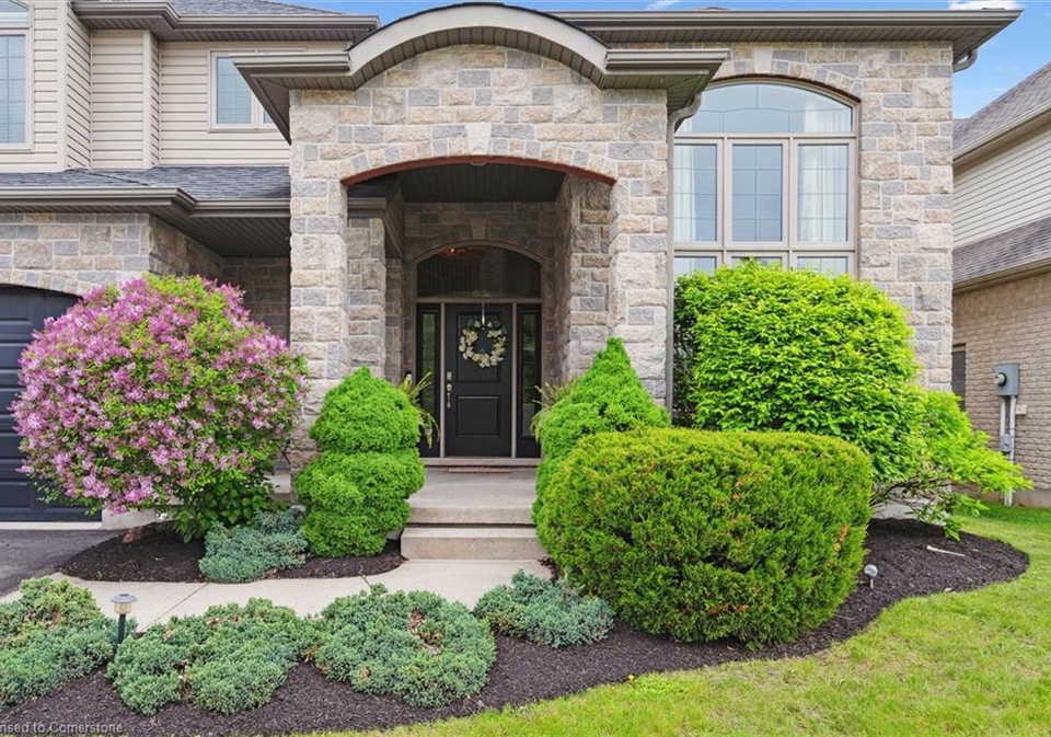288-townsend-drive-breslau-ontario-40735039
