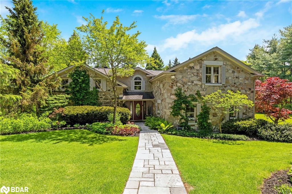 8492-canyon-road-campbellville-ontario-40735106