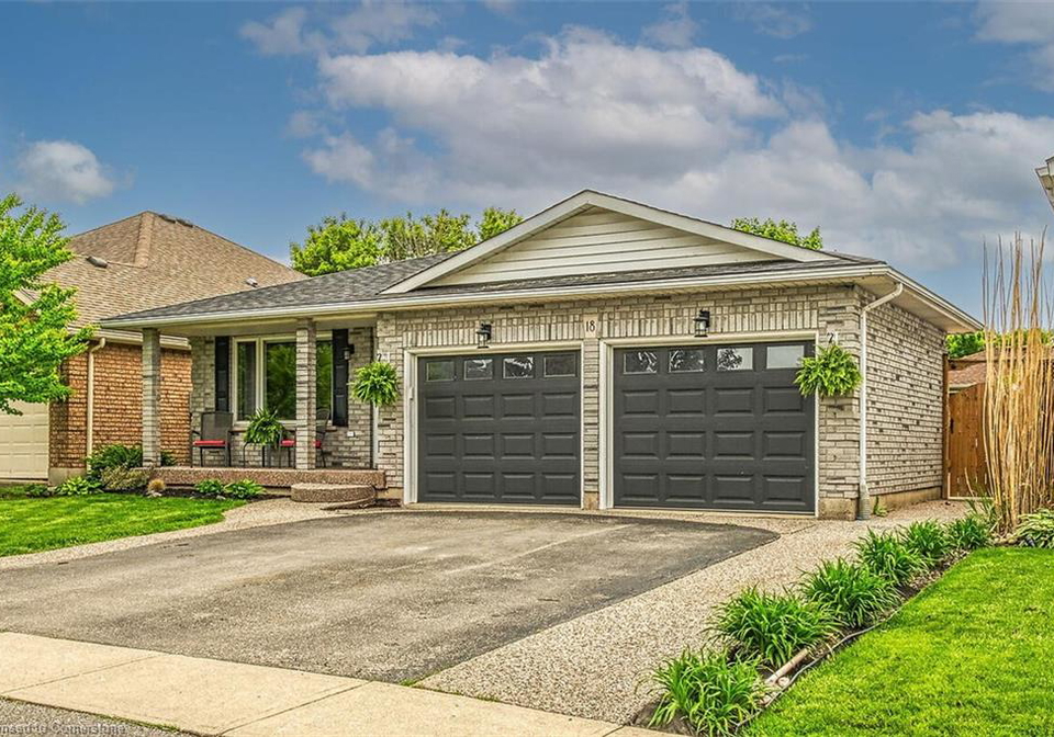 18-jamieson-drive-caledonia-ontario-40735115