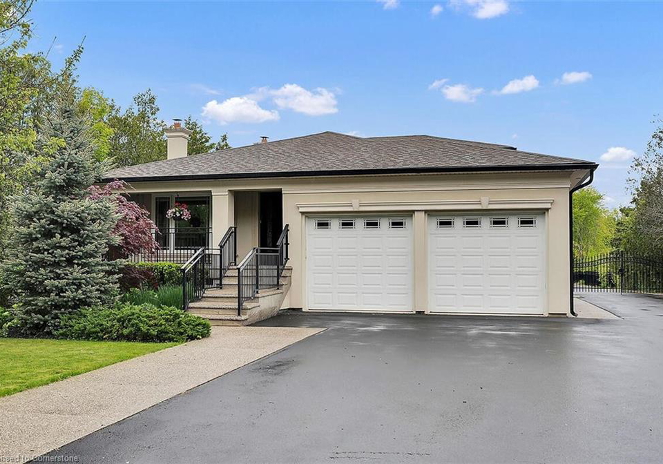 229-green-mountain-road-e-stoney-creek-ontario-40735186