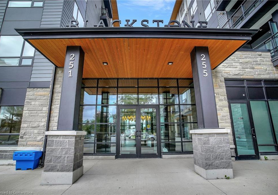 255-northfield-drive-e-waterloo-ontario-40735210