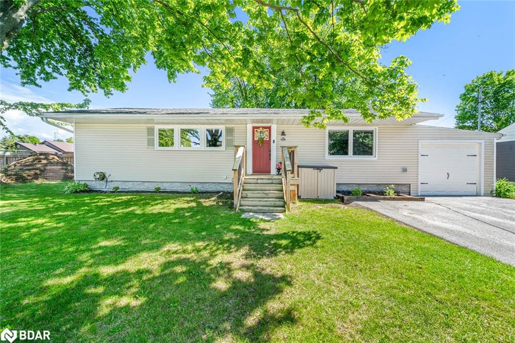 22-centre-street-angus-ontario-40735249