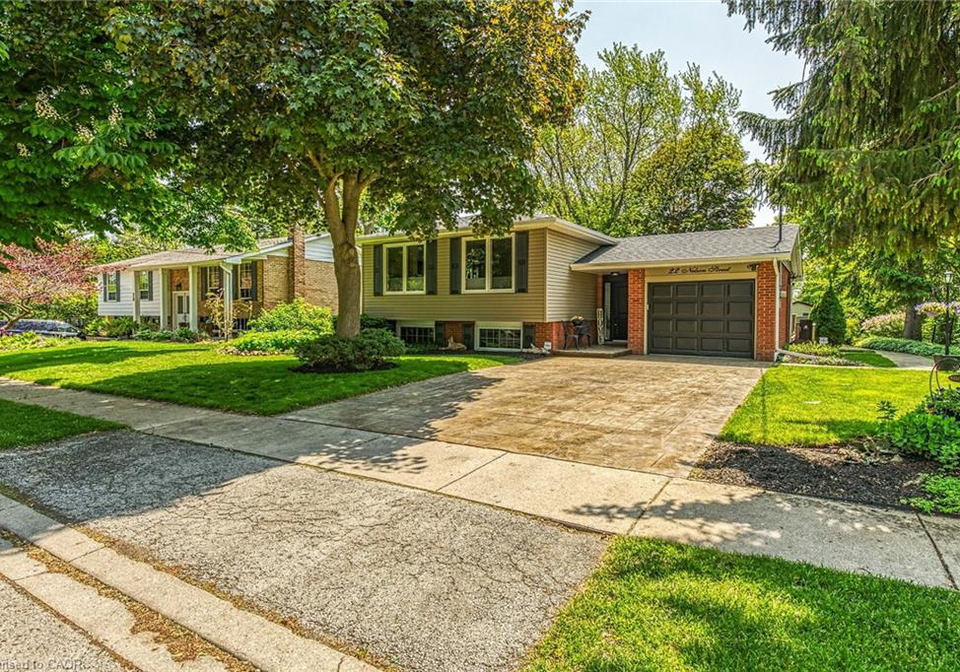 22-nelson-street-waterdown-ontario-40735258