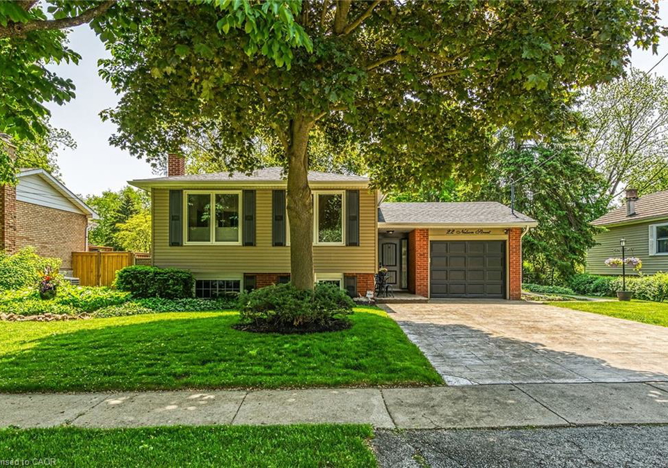 22-nelson-street-waterdown-ontario-40735258