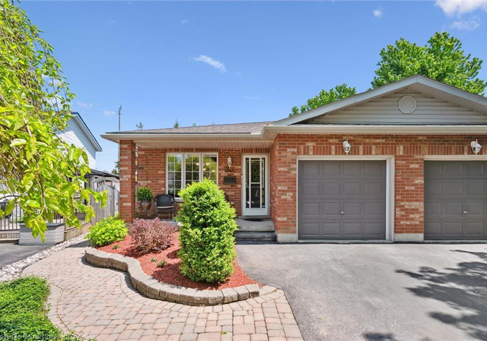 250a-inverhuron-crescent-waterloo-ontario-40735263
