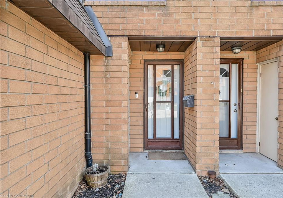 444-stone-church-street-w-hamilton-ontario-40735313