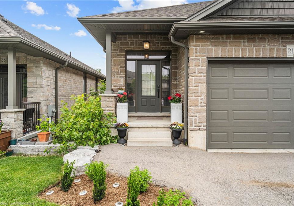 21-balmoral-street-paris-ontario-40735317