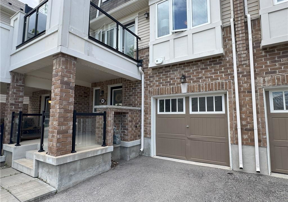 907-apple-hill-lane-kitchener-ontario-40735459