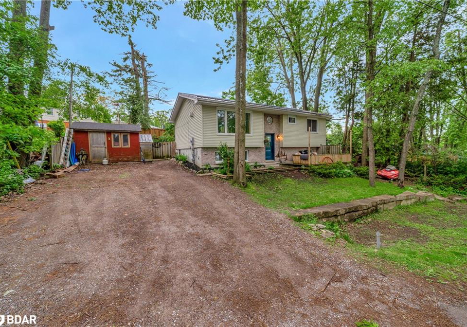 711-hatton-avenue-bridgenorth-ontario-40735610