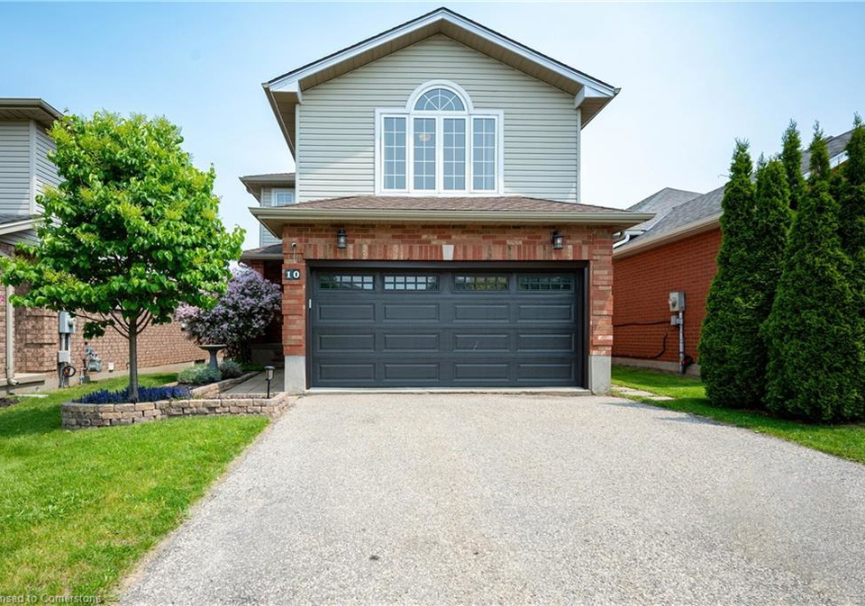 10-queen-charlotte-crescent-kitchener-ontario-40735644