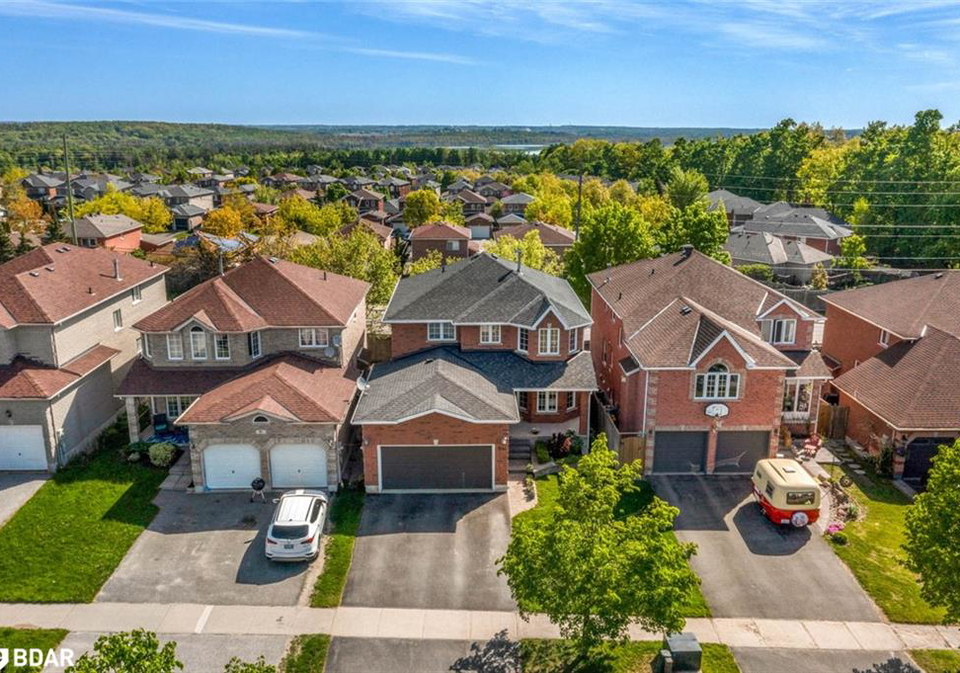 95-livia-herman-way-barrie-ontario-40735645
