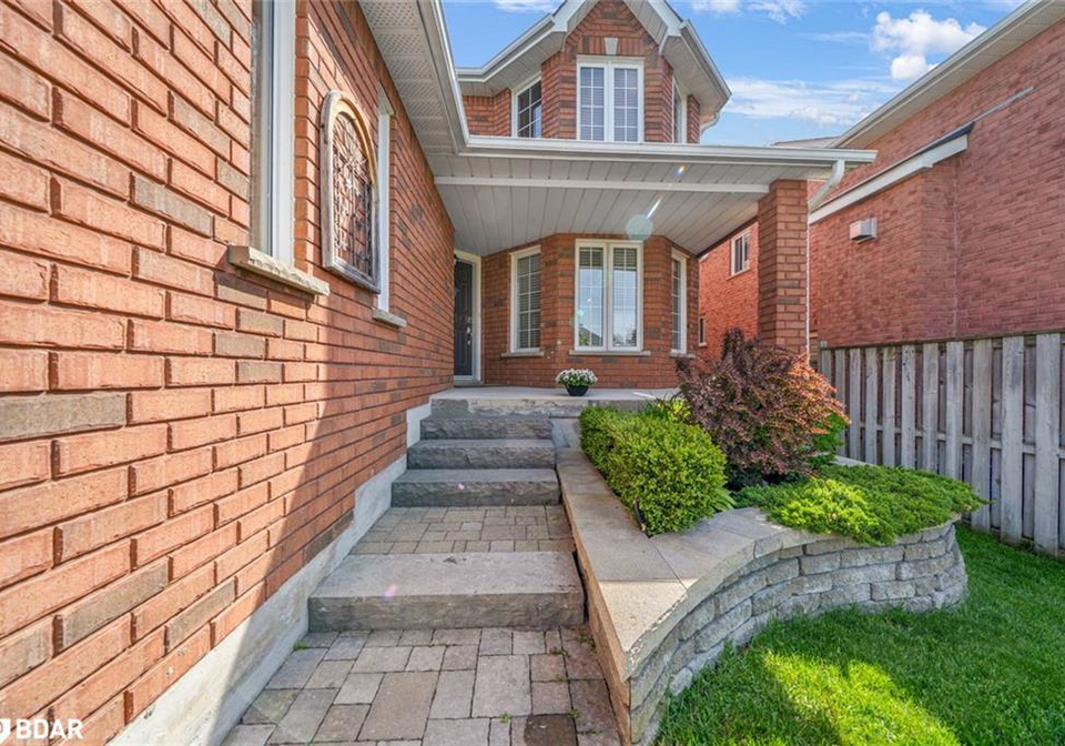 95-livia-herman-way-barrie-ontario-40735645