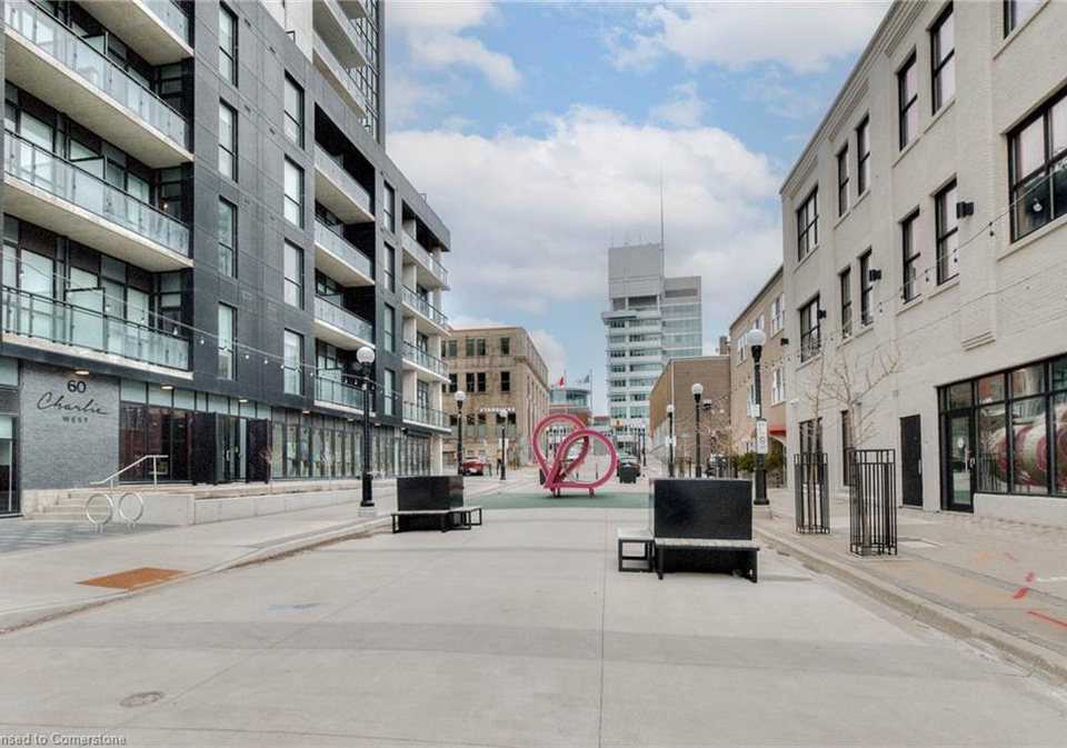 60-charles-street-west-kitchener-ontario-40735654