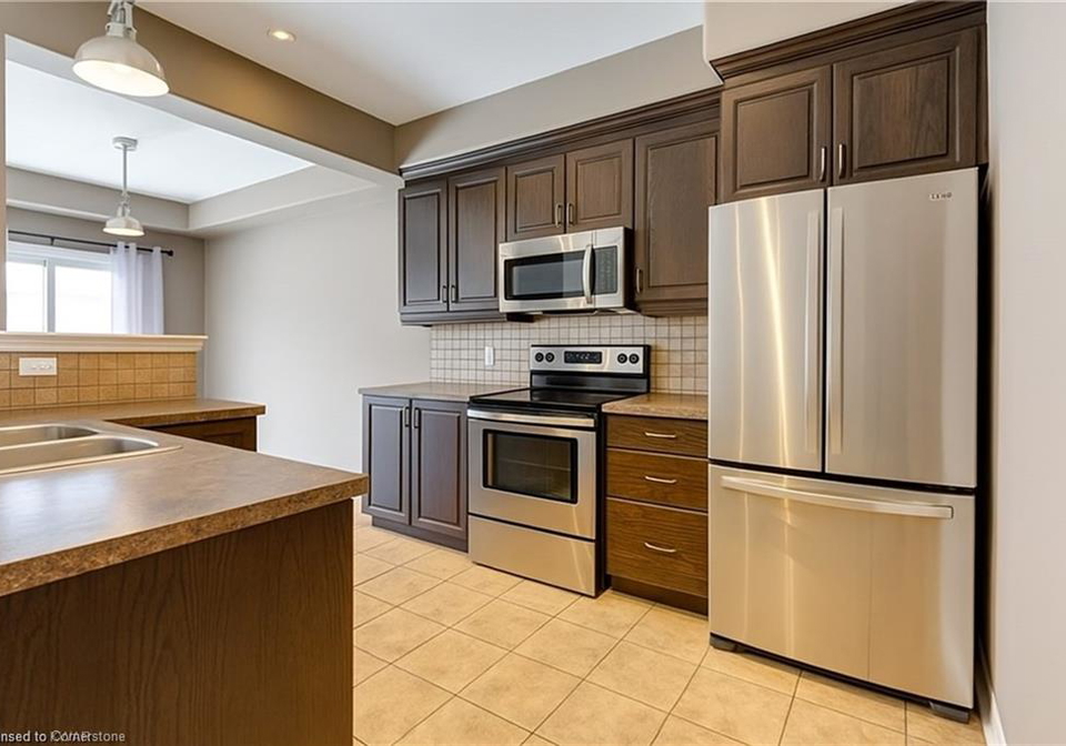 upper-313-featherstone-crescent-kitchener-ontario-40735668