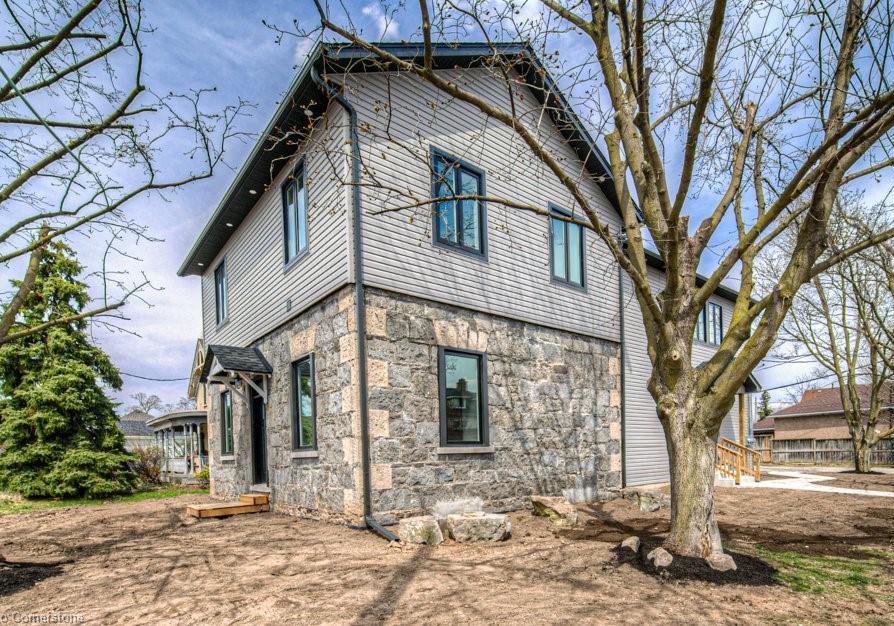 1-bond-street-cambridge-ontario-40735673