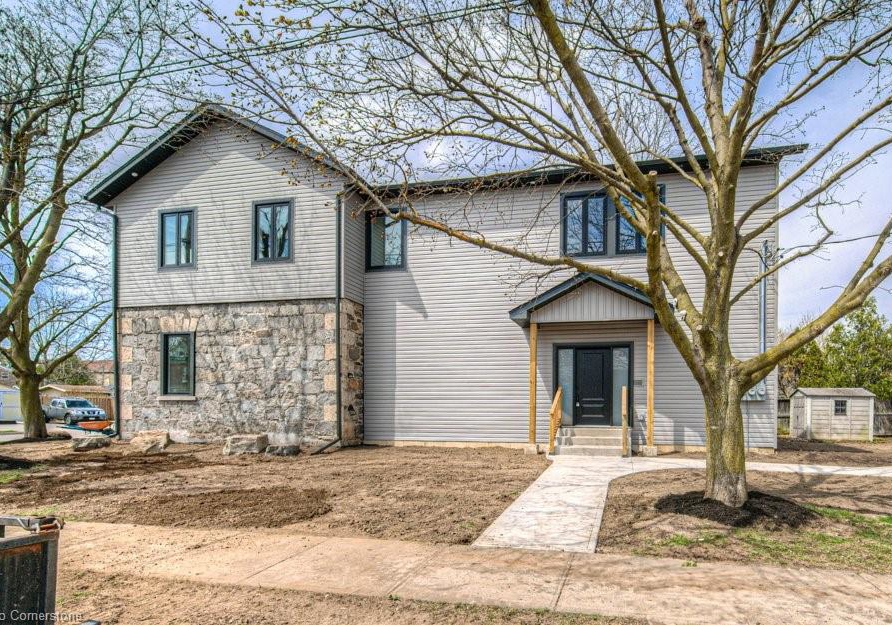 1-bond-street-cambridge-ontario-40735673
