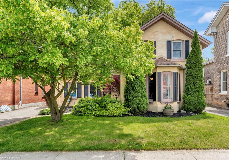 4-palmerston-avenue-brantford-ontario-40735818