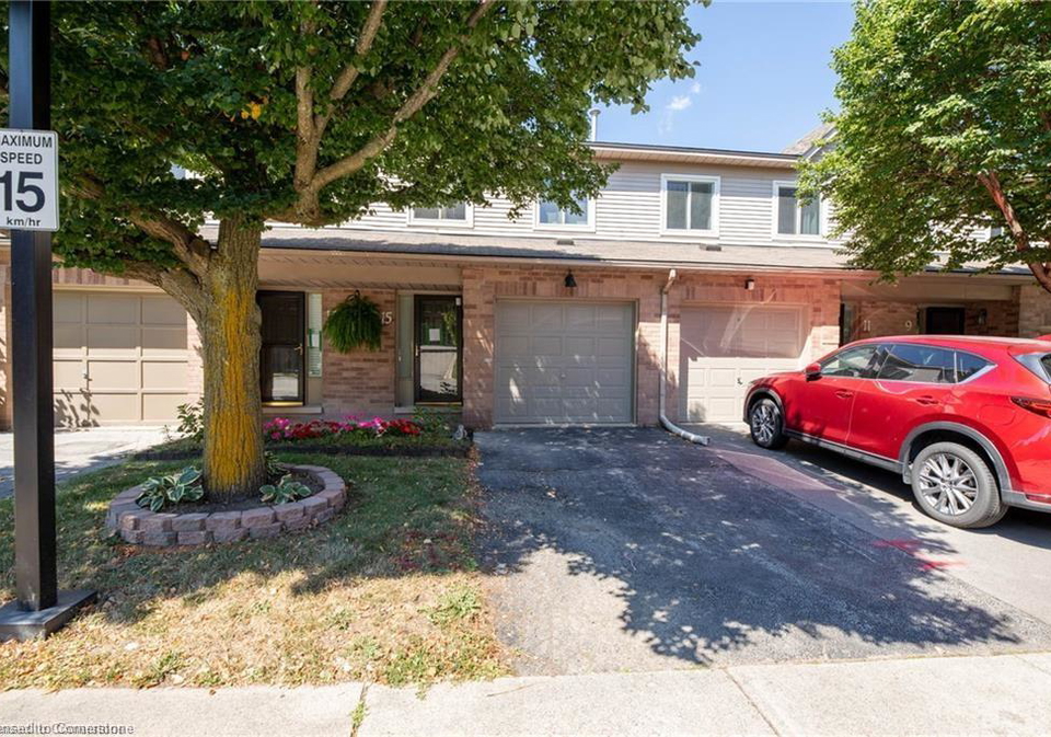 26-moss-boulevard-dundas-ontario-40735822