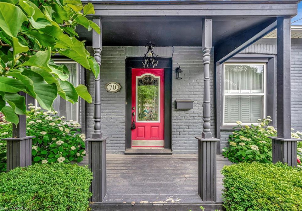70-dumfries-street-paris-ontario-40735837