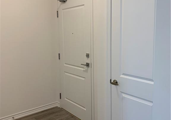 81-robinson-street-hamilton-ontario-40735875