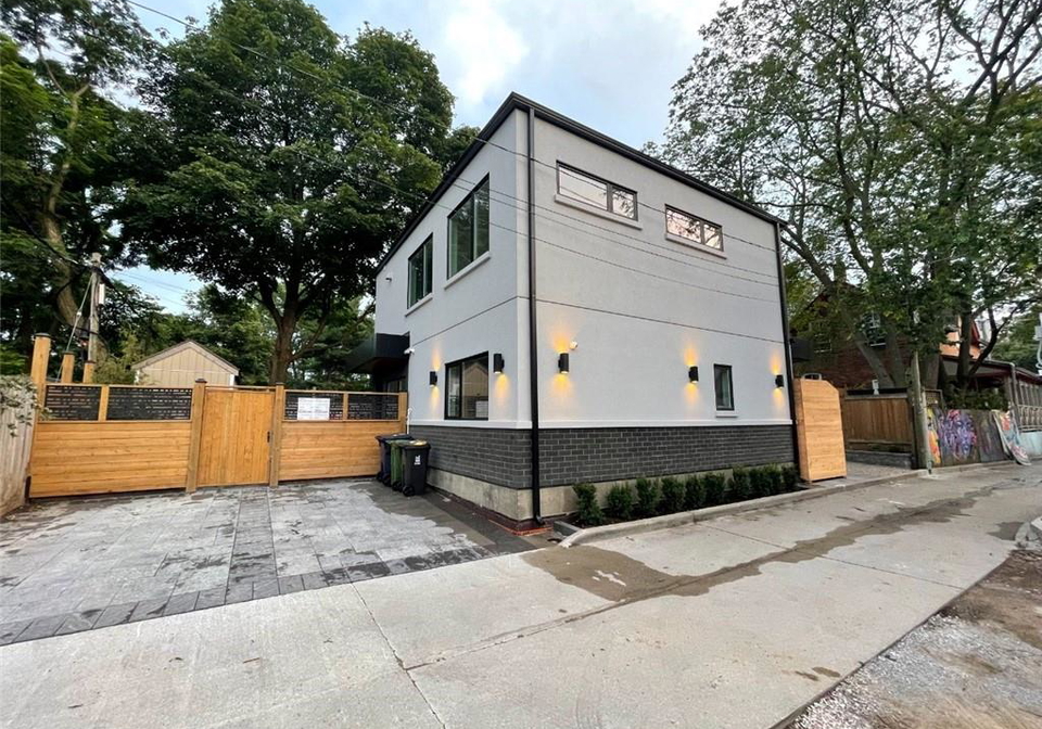 59-bowden-street-toronto-ontario-40735905